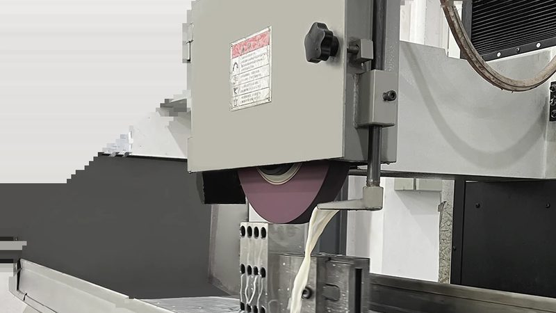 吸塑模具与注塑模具：差异解析与规范标准