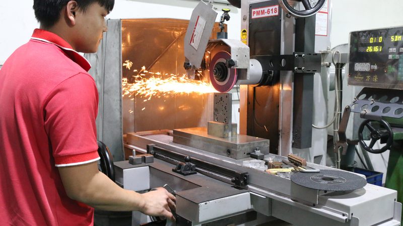 注塑模具加工流程揭秘：关键步骤与时间周期解析