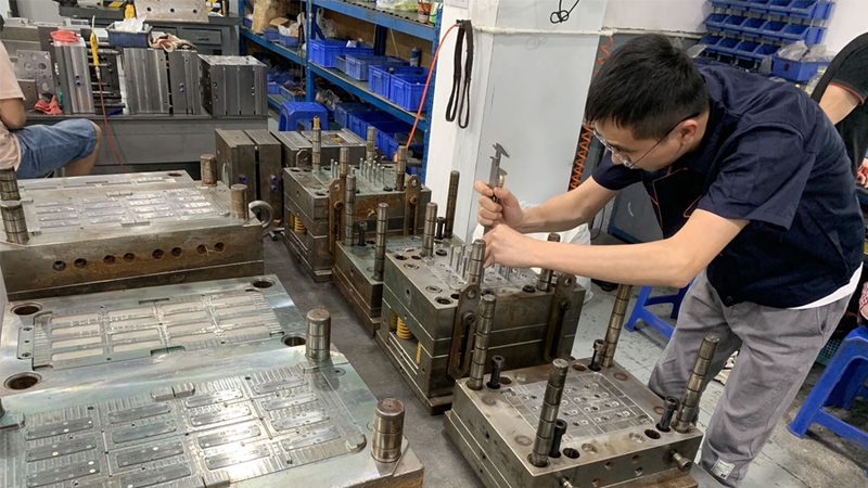 深圳精密模具加工：五大关键注意事项揭秘